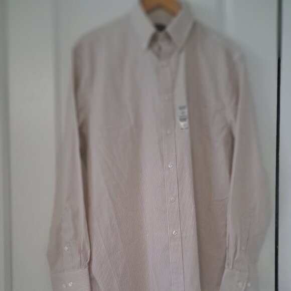 Van Heusen Men's Dress Shirt Regular Fit Pinpoint Stripe Size XL NWT - Picture 1 of 9